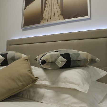 On Beach-Mamaia Residence Navodari Luaran gambar