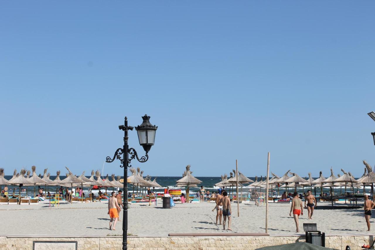 On Beach-Mamaia Residence Navodari Luaran gambar